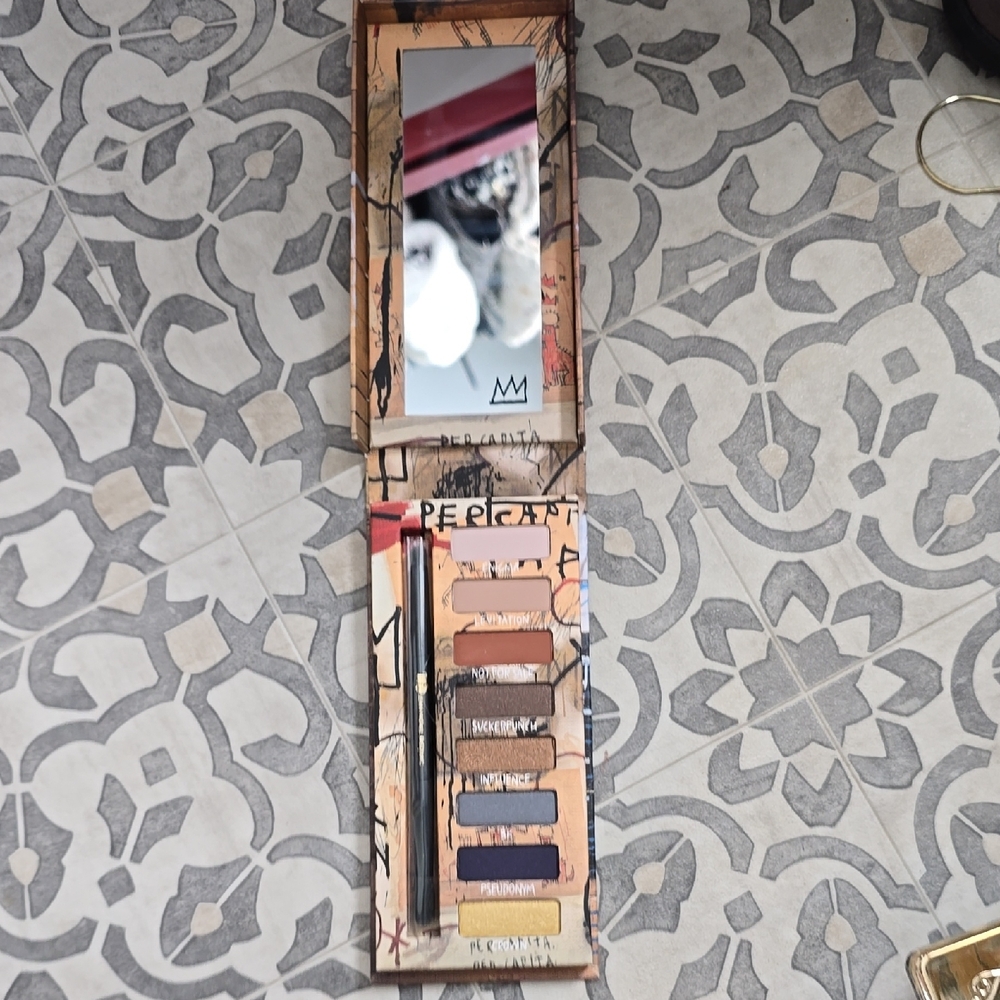 URBAN decay Jean Micheal Basquiat